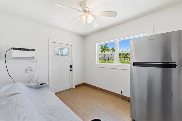 802 Lytle Street, West Palm Beach, FL 33405