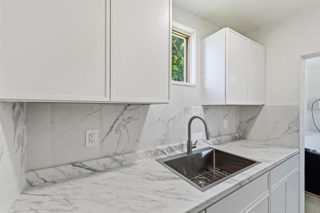 802 Lytle Street, West Palm Beach, FL 33405