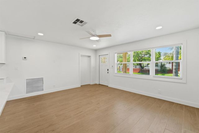 802 Lytle Street, West Palm Beach, FL 33405
