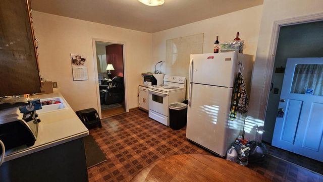 3174 S 22nd STREET, Milwaukee, WI 53215