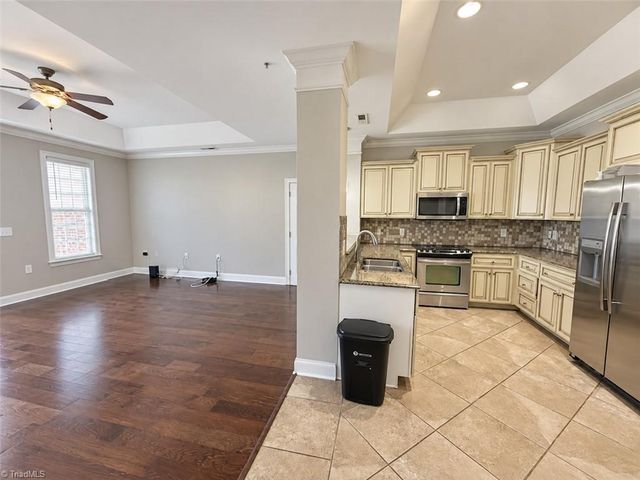 238 E Lewis Street 403, Greensboro, NC 27406