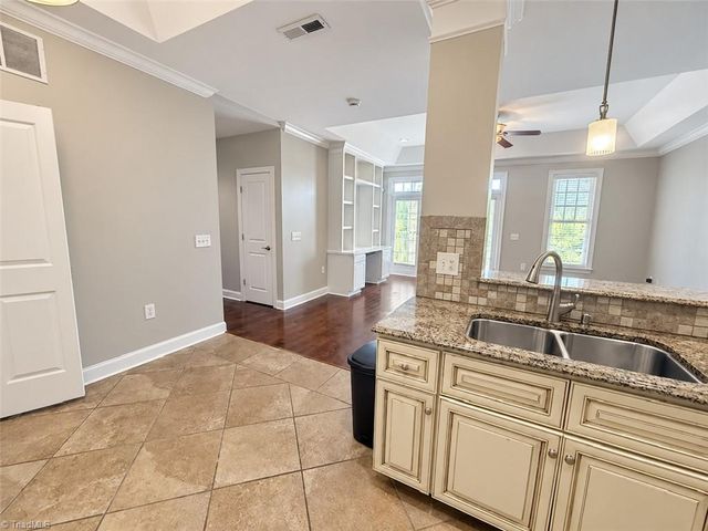 238 E Lewis Street 403, Greensboro, NC 27406