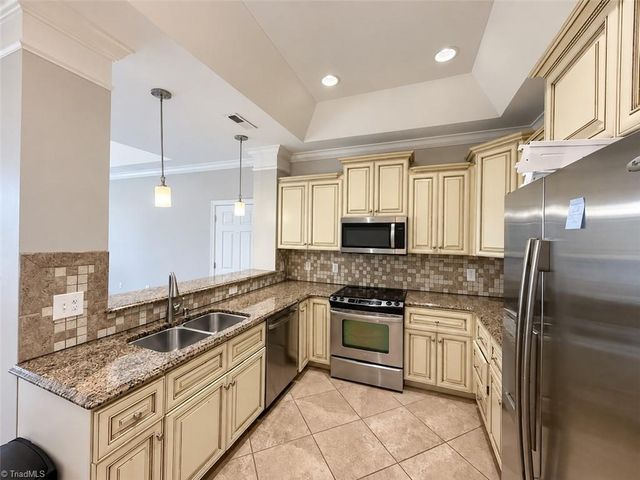 238 E Lewis Street 403, Greensboro, NC 27406