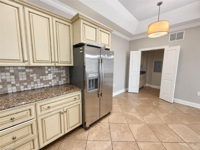 238 E Lewis Street 403, Greensboro, NC 27406