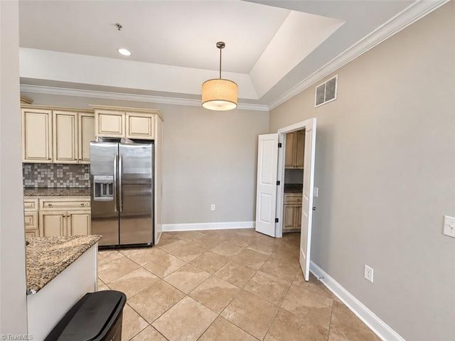 238 E Lewis Street 403, Greensboro, NC 27406