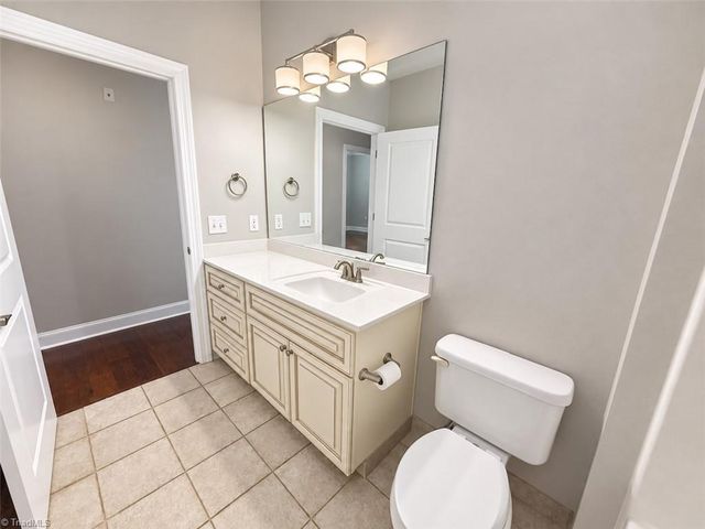 238 E Lewis Street 403, Greensboro, NC 27406