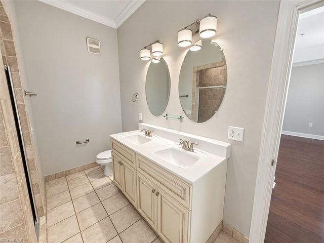 238 E Lewis Street 403, Greensboro, NC 27406