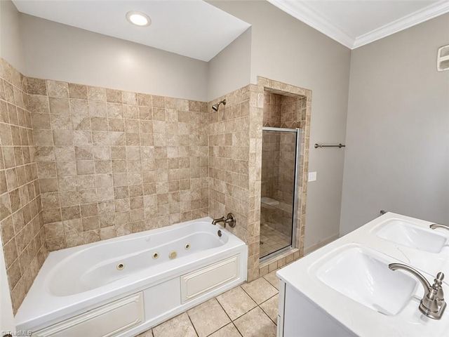 238 E Lewis Street 403, Greensboro, NC 27406