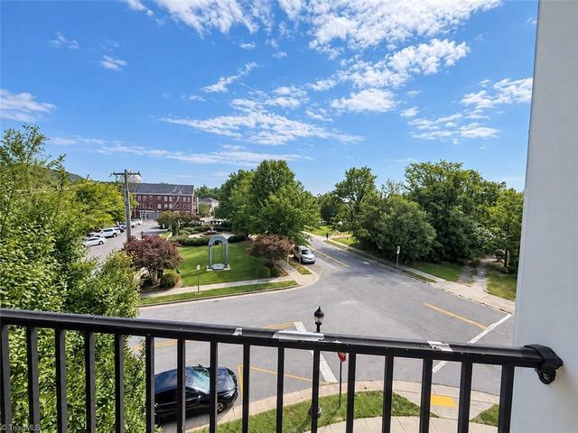 238 E Lewis Street 403, Greensboro, NC 27406