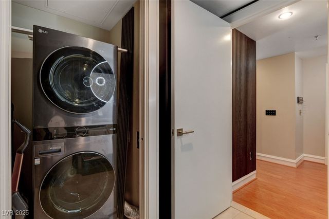 2700 Las Vegas Boulevard 1401, Las Vegas, NV 89109