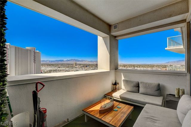 2700 Las Vegas Boulevard 1401, Las Vegas, NV 89109