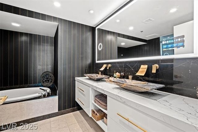 2700 Las Vegas Boulevard 1401, Las Vegas, NV 89109