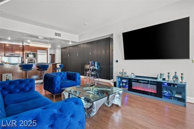 2700 Las Vegas Boulevard 1401, Las Vegas, NV 89109