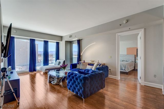 2700 Las Vegas Boulevard 1401, Las Vegas, NV 89109