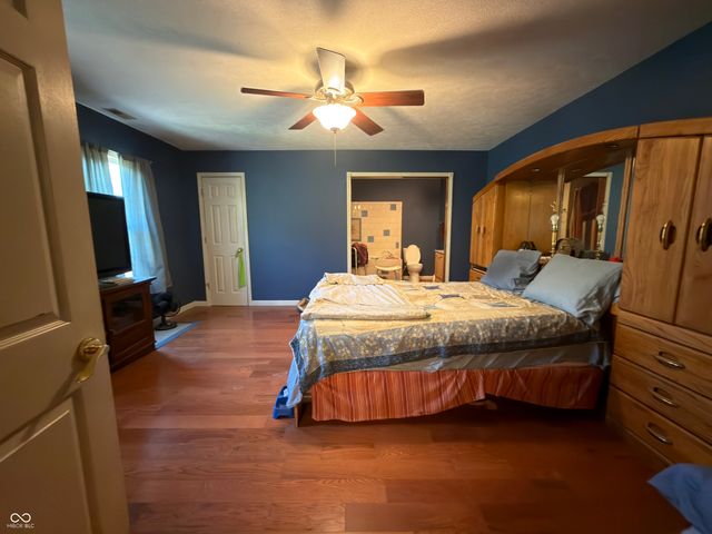 4115 E Olive Branch Road, Bloomfield, IN 47424