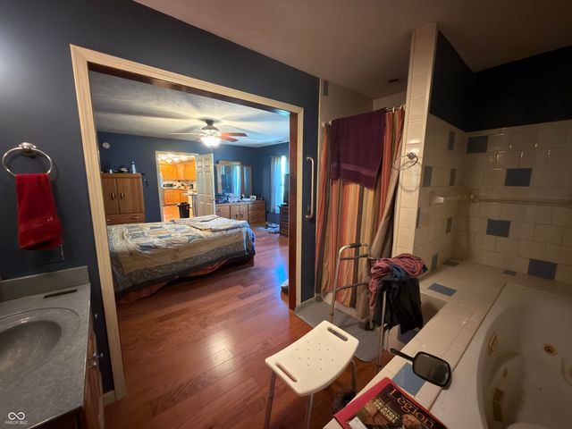 4115 E Olive Branch Road, Bloomfield, IN 47424
