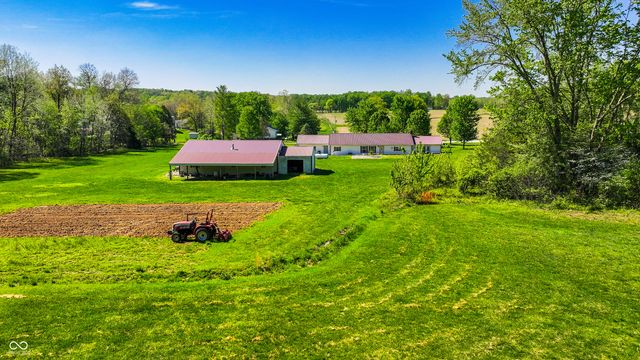 4115 E Olive Branch Road, Bloomfield, IN 47424