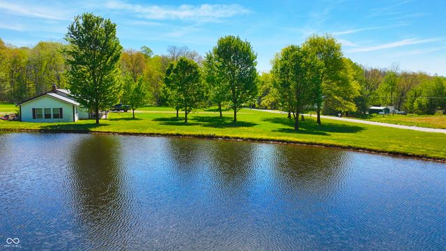 4115 E Olive Branch Road, Bloomfield, IN 47424