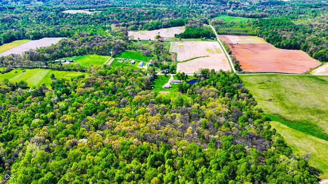 4115 E Olive Branch Road, Bloomfield, IN 47424