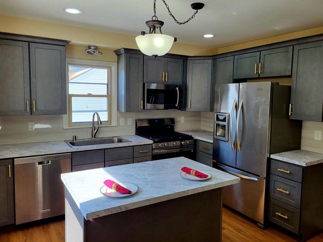 3931 N 70Th STREET, Milwaukee, WI 53216