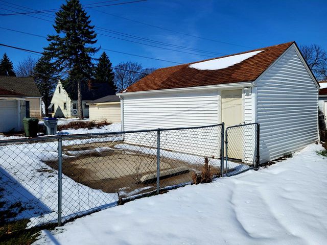 3931 N 70Th STREET, Milwaukee, WI 53216