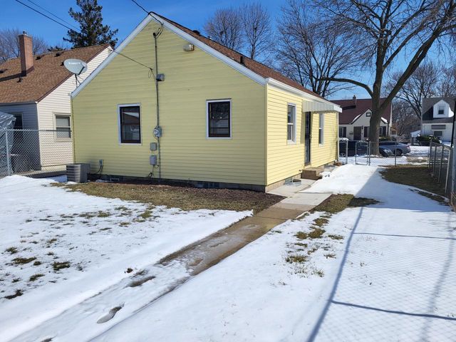 3931 N 70Th STREET, Milwaukee, WI 53216