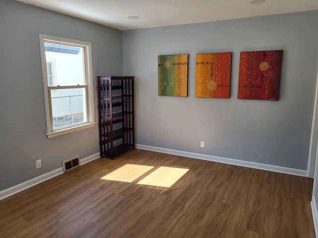 3931 N 70Th STREET, Milwaukee, WI 53216