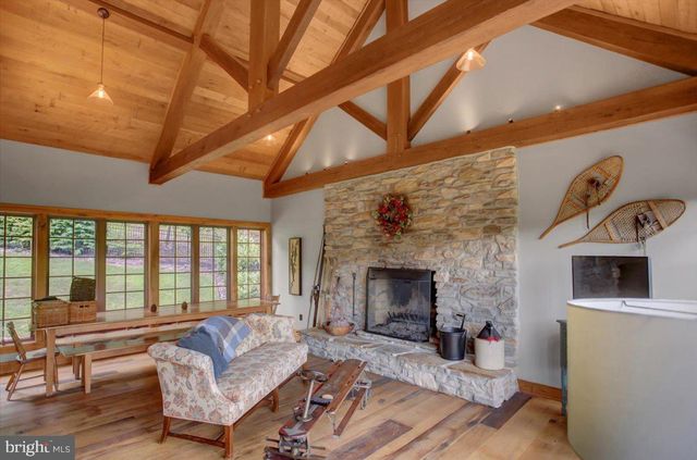 12101 MOUNTAINSIDE DR, Mercersburg, PA 17236