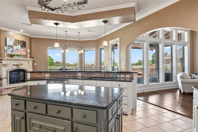 957 Noble Champions Way, Bartonville, TX 76226