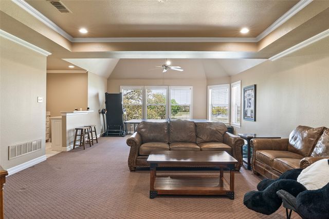 957 Noble Champions Way, Bartonville, TX 76226