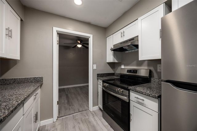 14637 NE 145TH AVENUE, Waldo, FL 32694