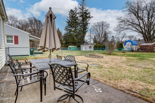 1017 Theodore Road, Rotterdam, NY 12303