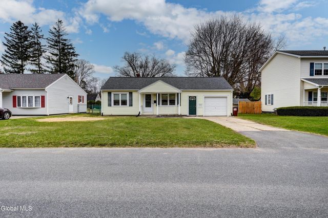 1017 Theodore Road, Rotterdam, NY 12303