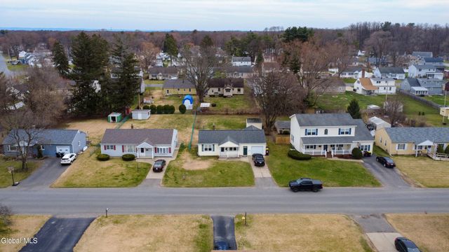 1017 Theodore Road, Rotterdam, NY 12303