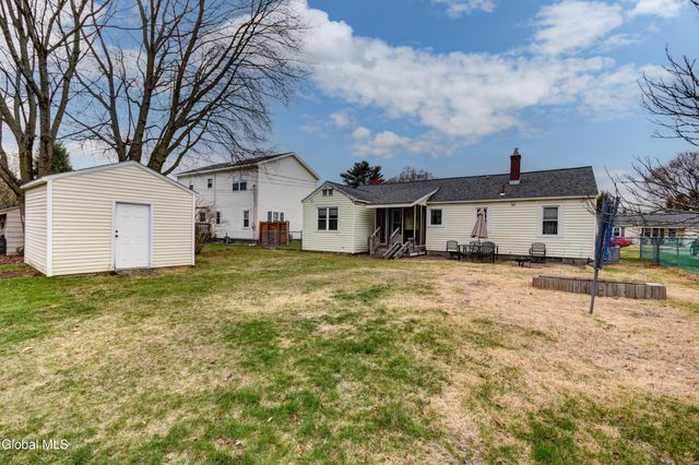 1017 Theodore Road, Rotterdam, NY 12303