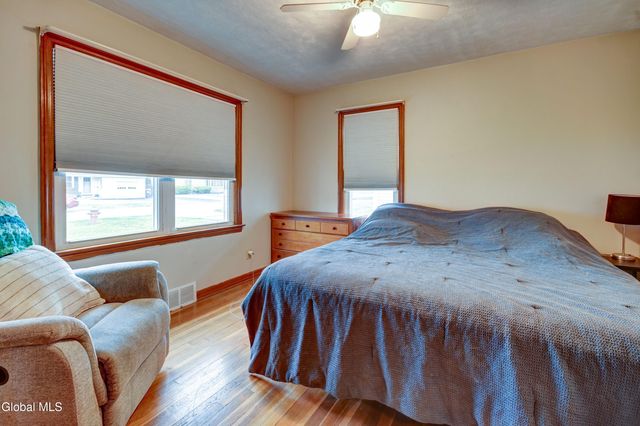 1017 Theodore Road, Rotterdam, NY 12303