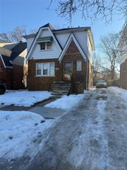 15824 Snowden Street, Detroit, MI 48227