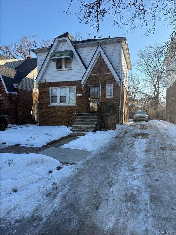 15824 Snowden Street, Detroit, MI 48227