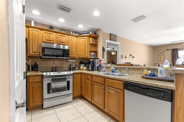 2837 NE 3RD STREET 203, Ocala, FL 34470