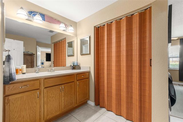 2837 NE 3RD STREET 203, Ocala, FL 34470