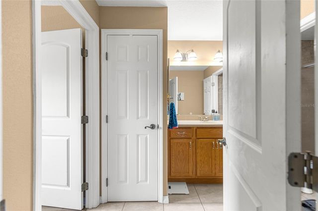 2837 NE 3RD STREET 203, Ocala, FL 34470