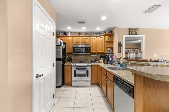 2837 NE 3RD STREET 203, Ocala, FL 34470