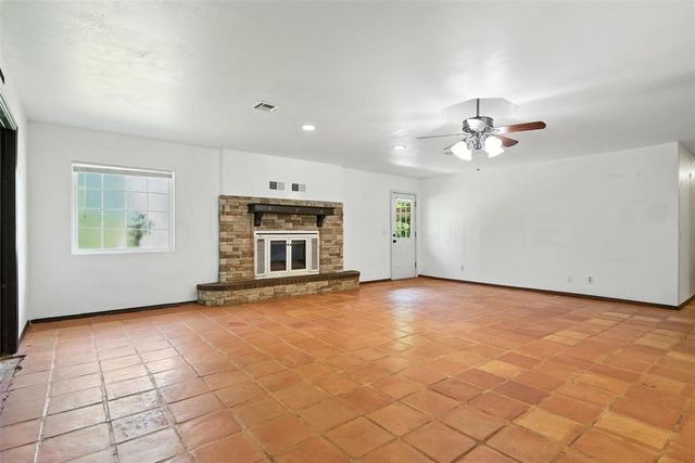 2140 Kimberlee Court, Norman, OK 73026