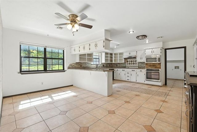 2140 Kimberlee Court, Norman, OK 73026