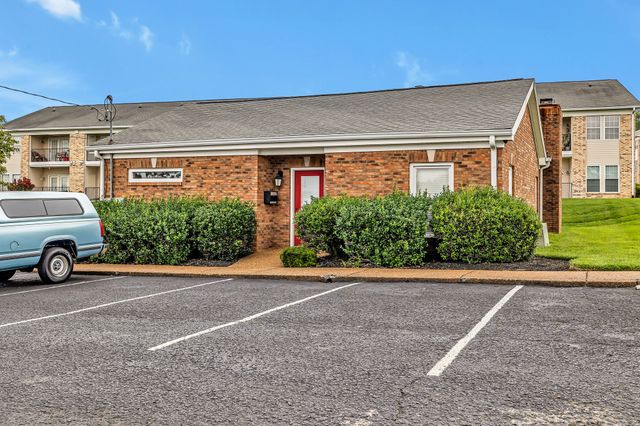 411 Churchill Xing, Madison, TN 37115