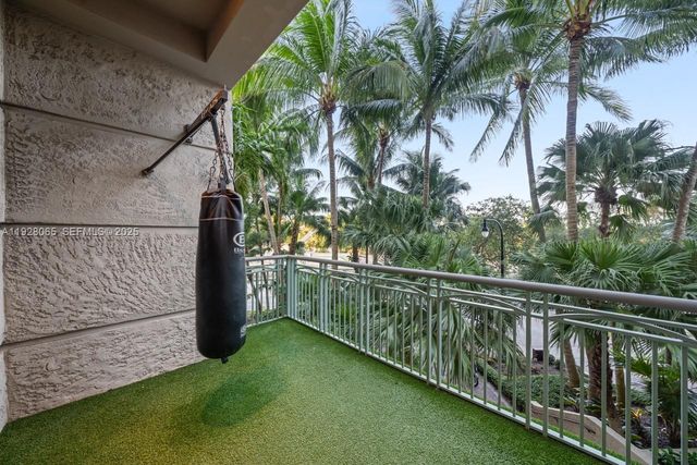 3400 SW 27th Ave 1805, Miami, FL 33133