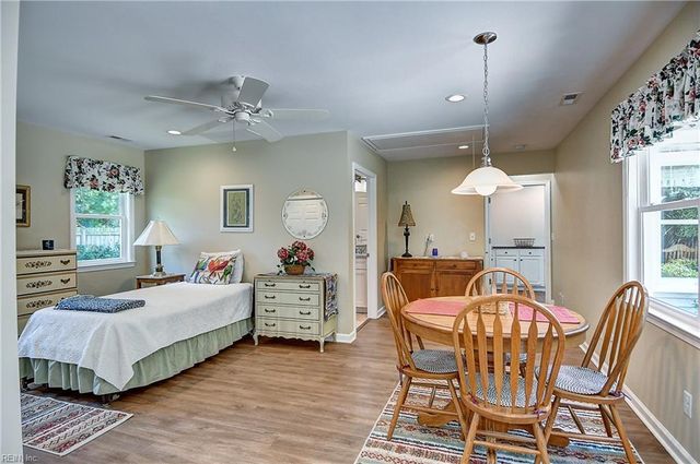 608 Woodcott DR, Chesapeake, VA 23322