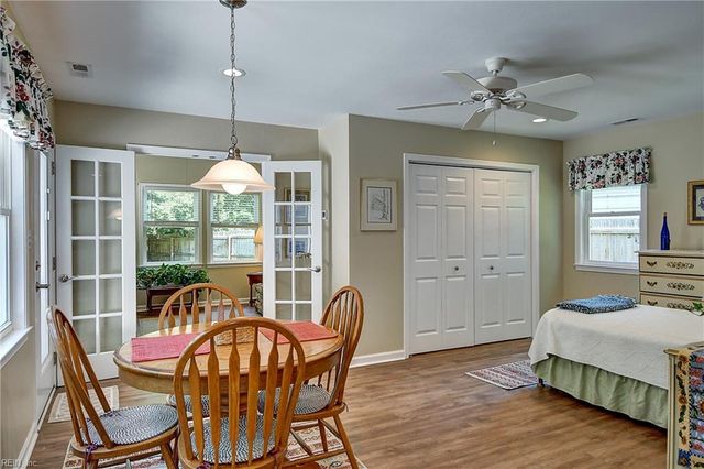 608 Woodcott DR, Chesapeake, VA 23322