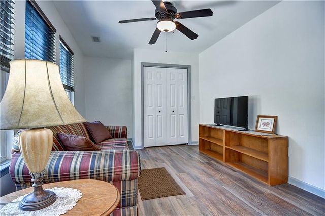 608 Woodcott DR, Chesapeake, VA 23322