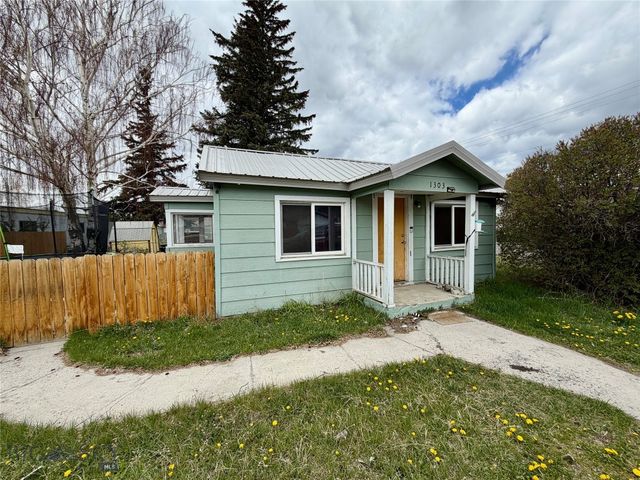 1303 Stuart Avenue, Butte, MT 59701